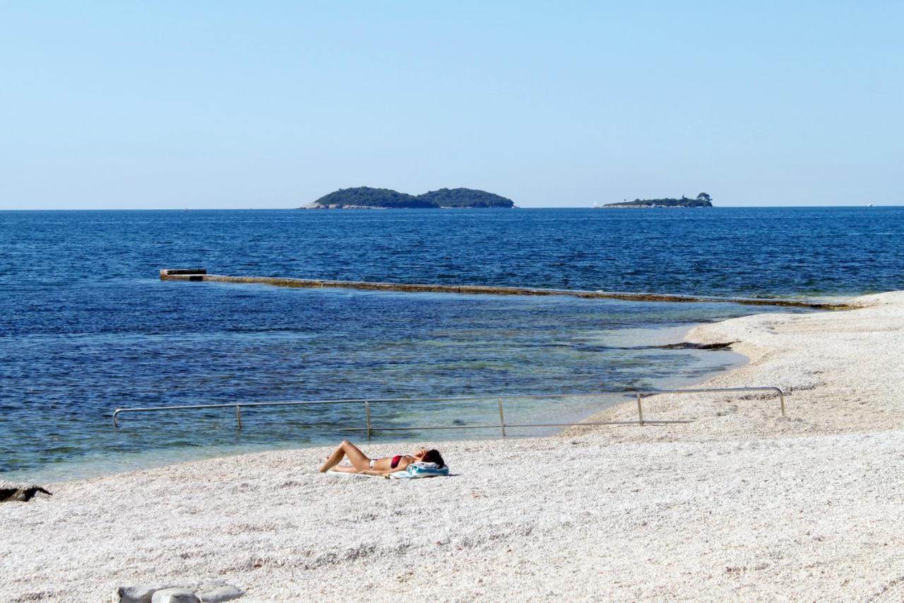 3373b * Rovinj