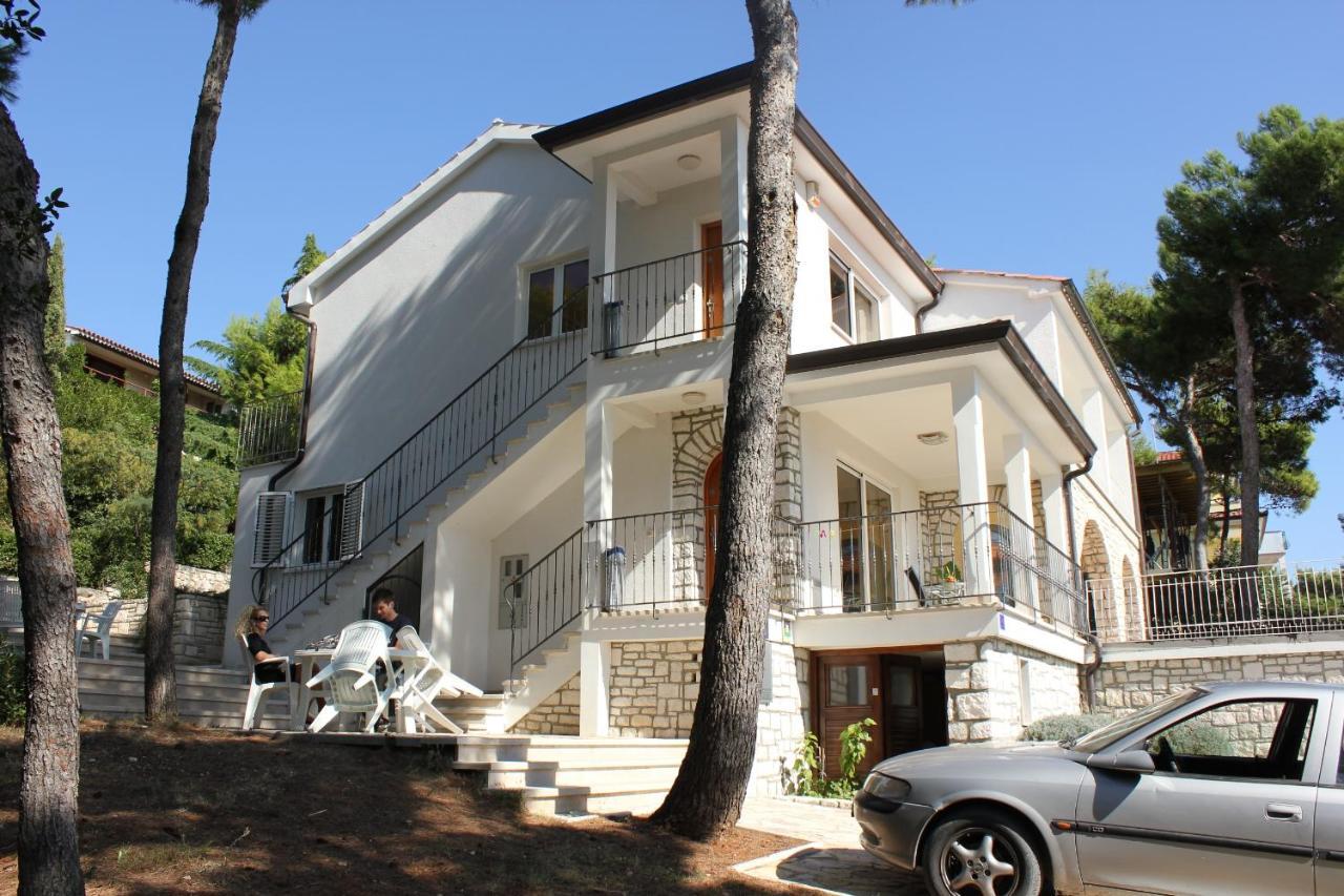3373b Apartment
